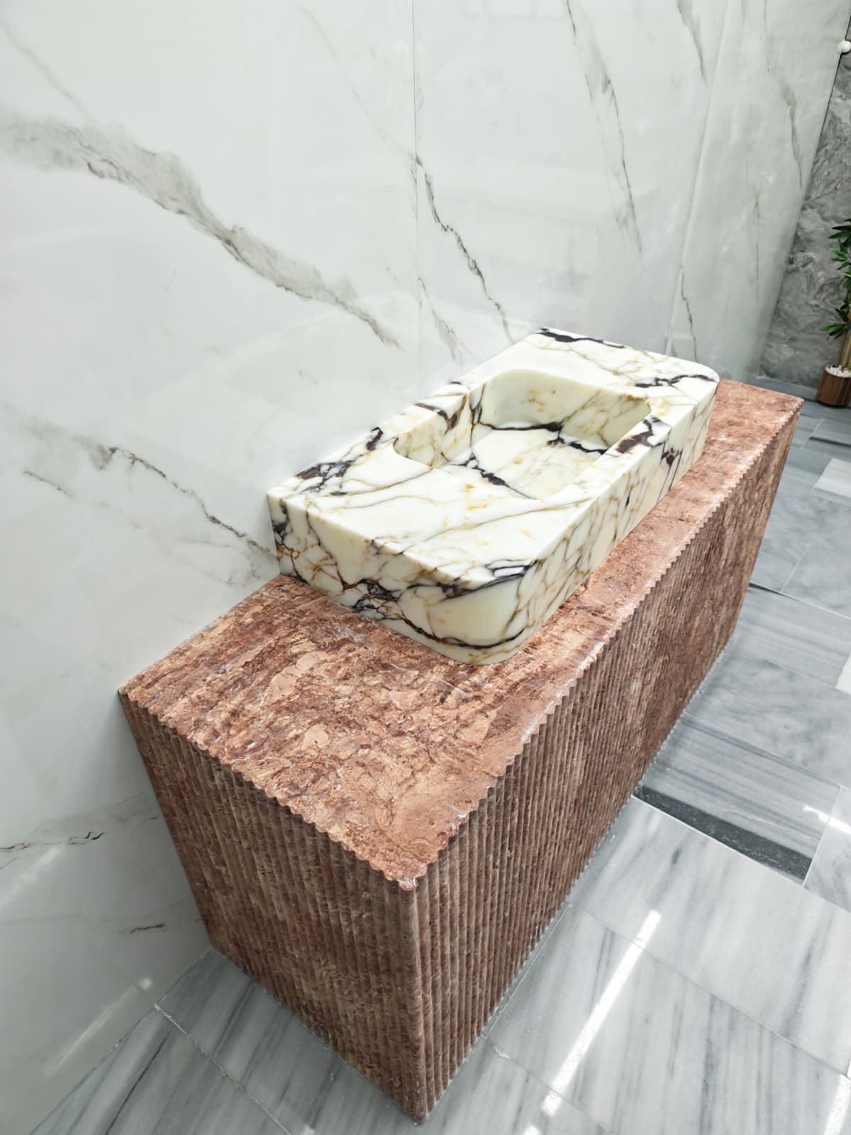 Calacatta Marble Sink