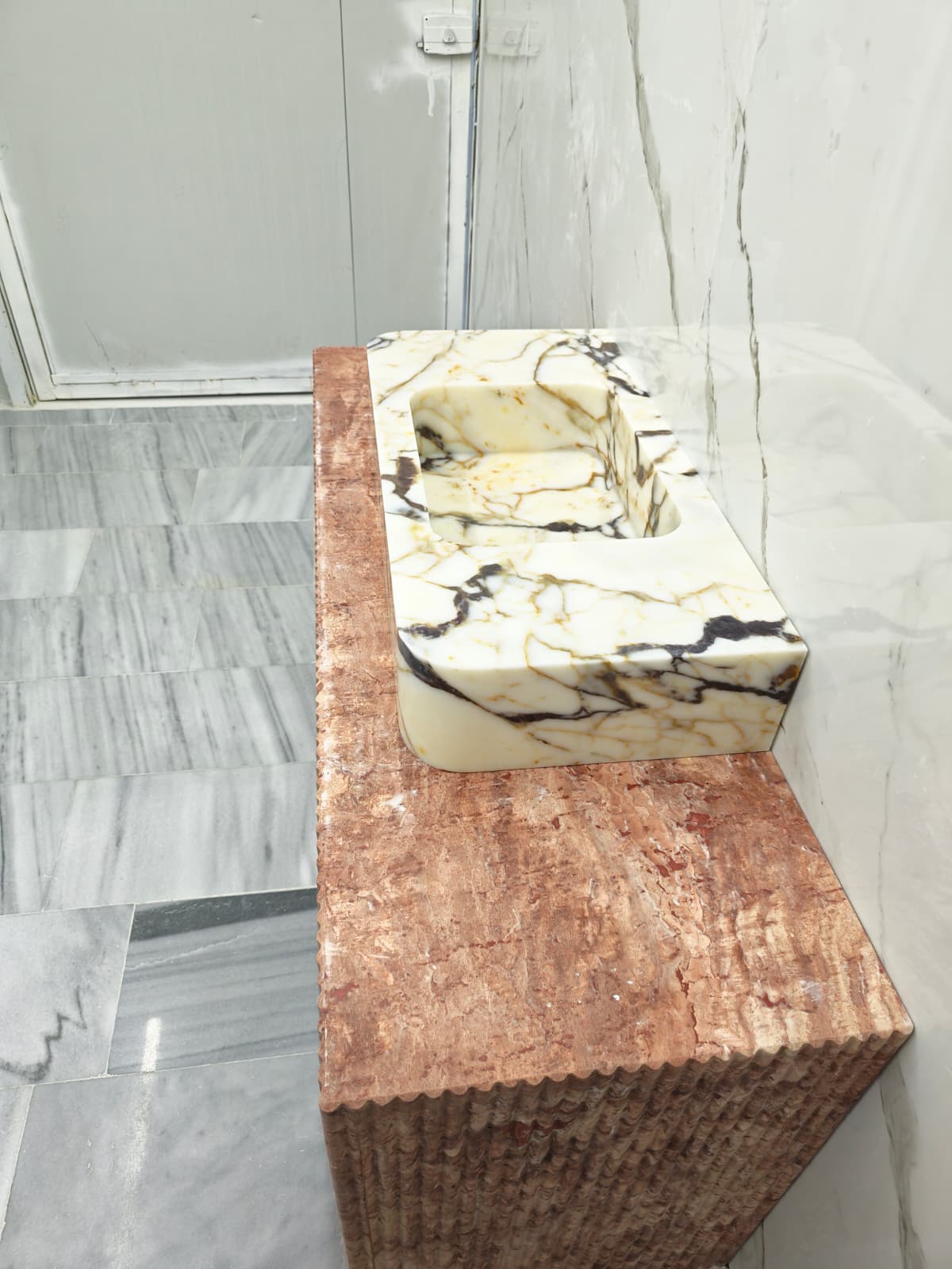 Calacatta Marble Sink