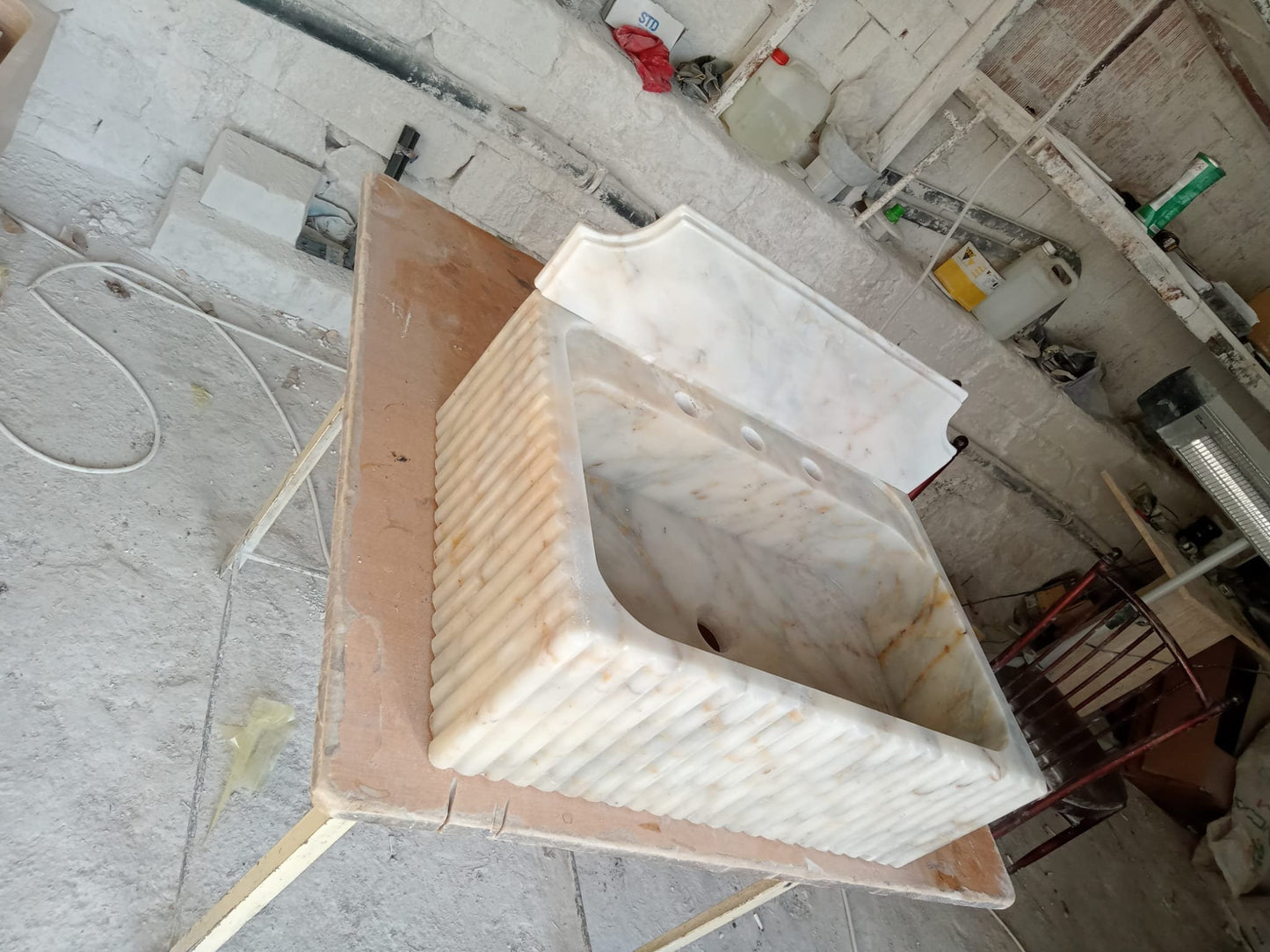 Calacatta Viola Marble Sink