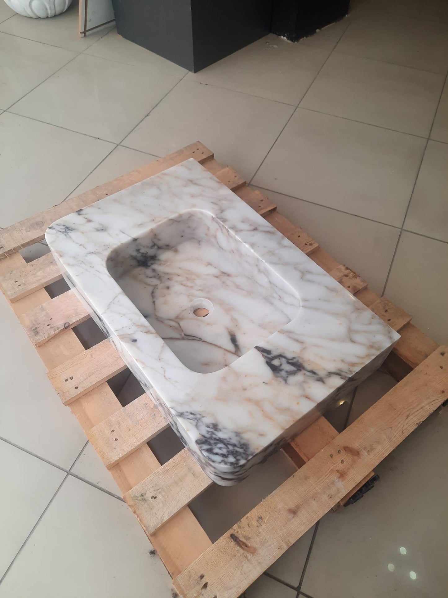 Calacatta Marble Sink