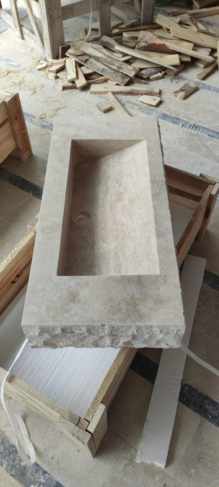 Travertine Rough Chiselled Sink