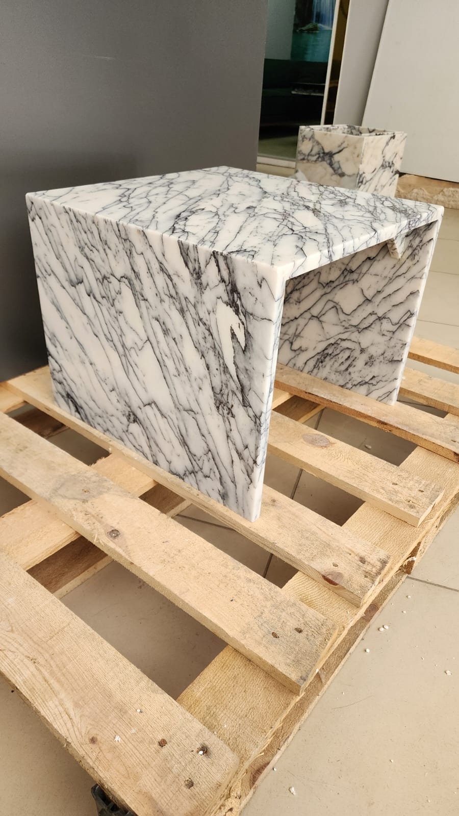 Calacatta Viola Marble Side Table