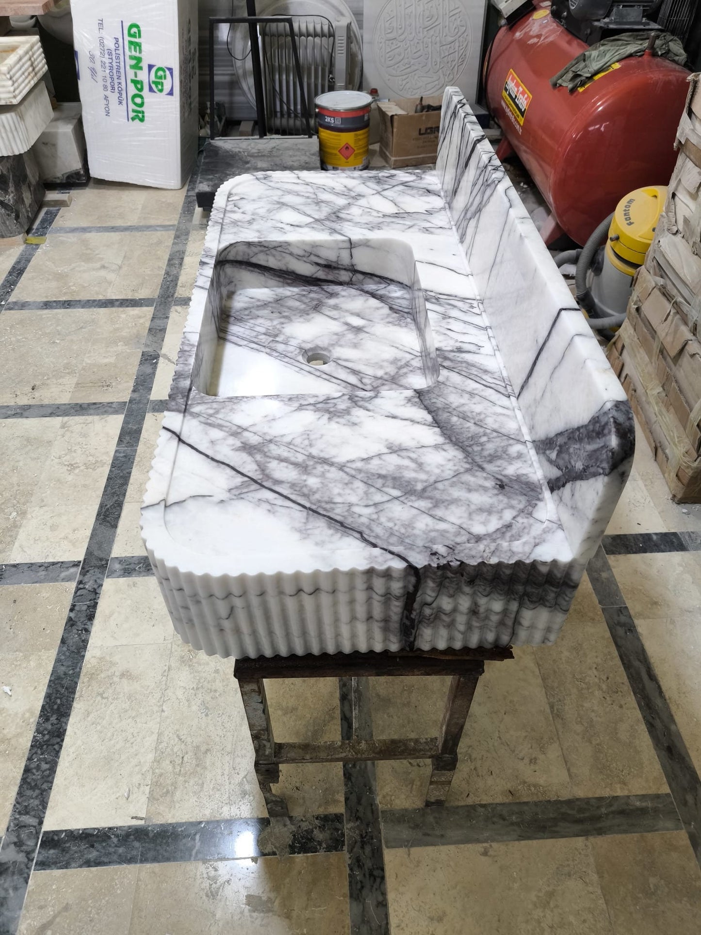 Lilac Marble Sink with Backsplash