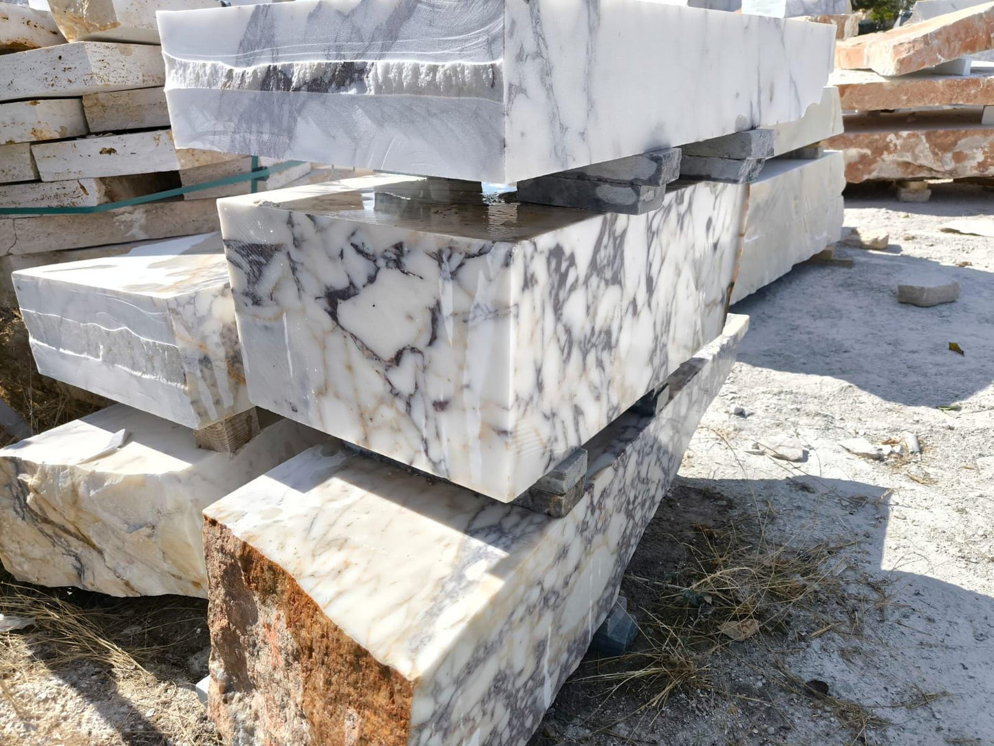 Calacatta Gold Marble Sink