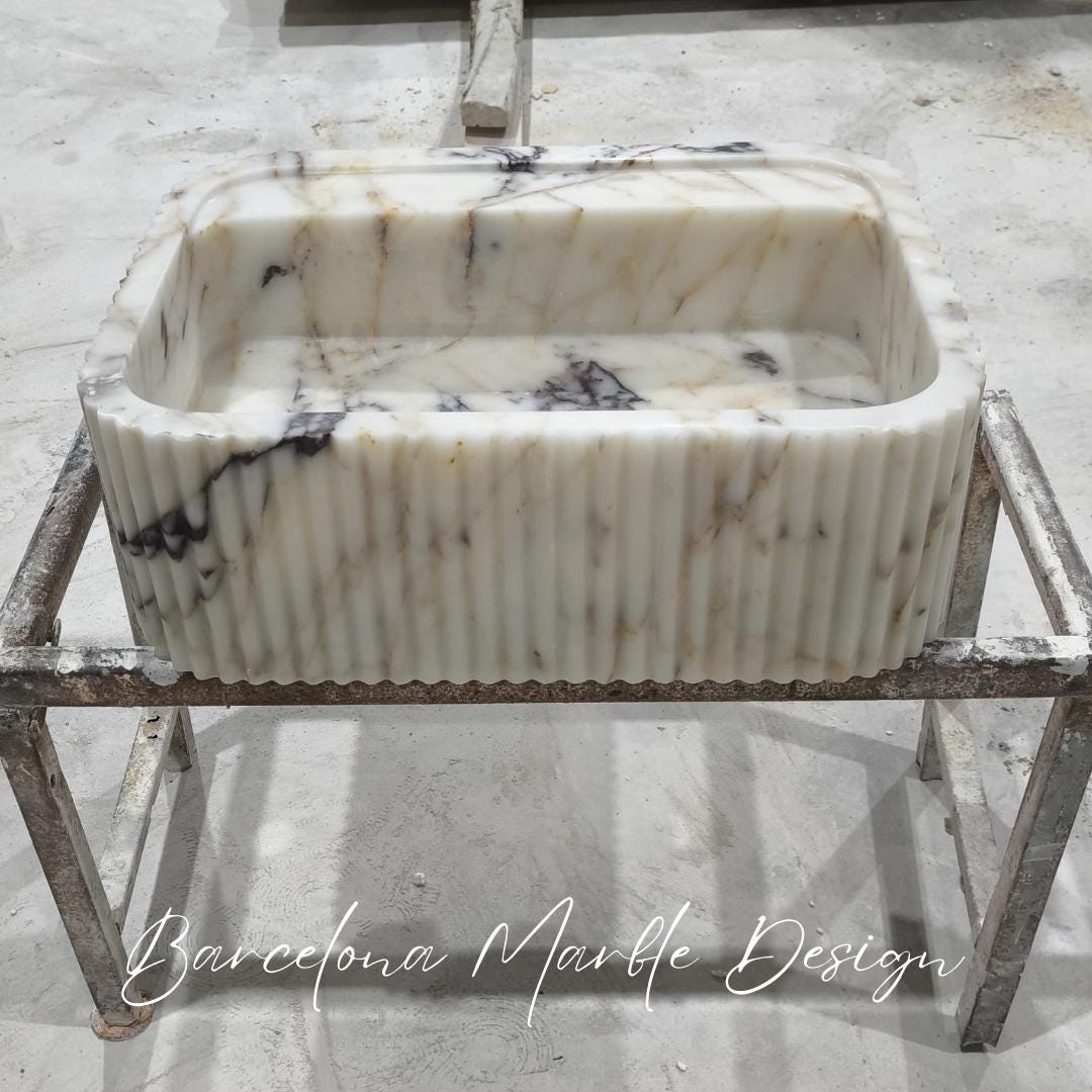 Calacatta Gold Fluted Sink
