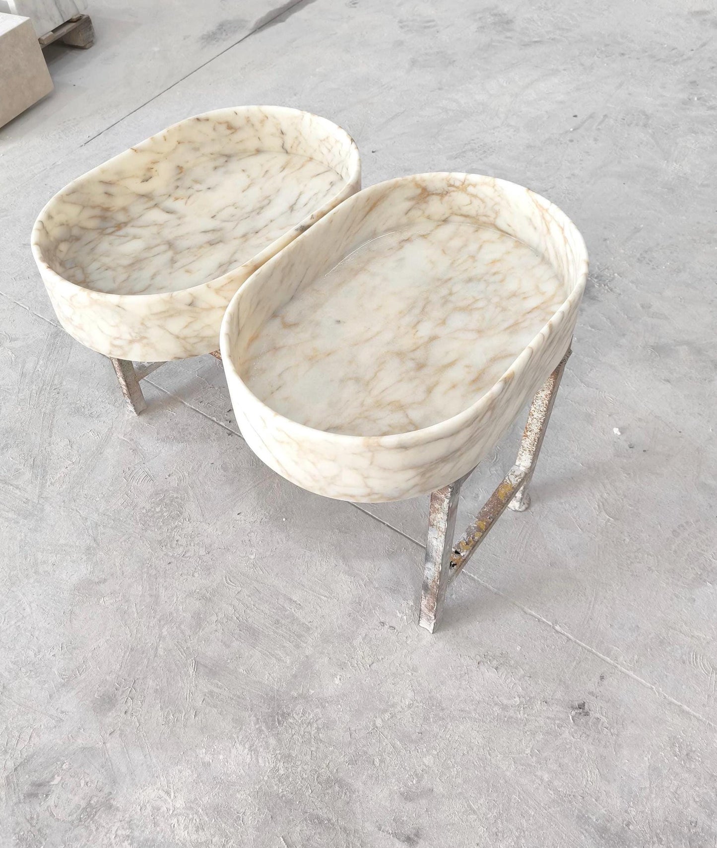 Calacatta Gold Marble Oval Sink